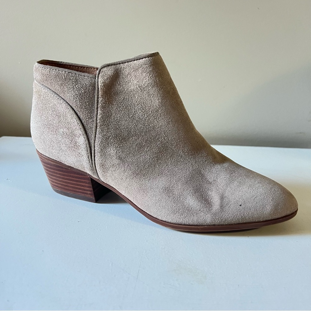 Clarks Suede Ankle Boots Size 9.5 Taupe Beige Indigo Spye Hale Boho Western Boot